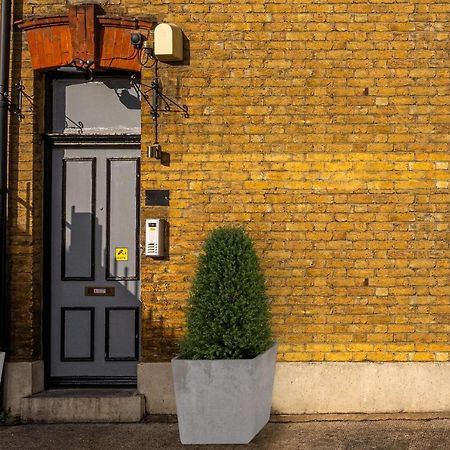 The Buross - Aldgate Aparthotel London Eksteriør bilde